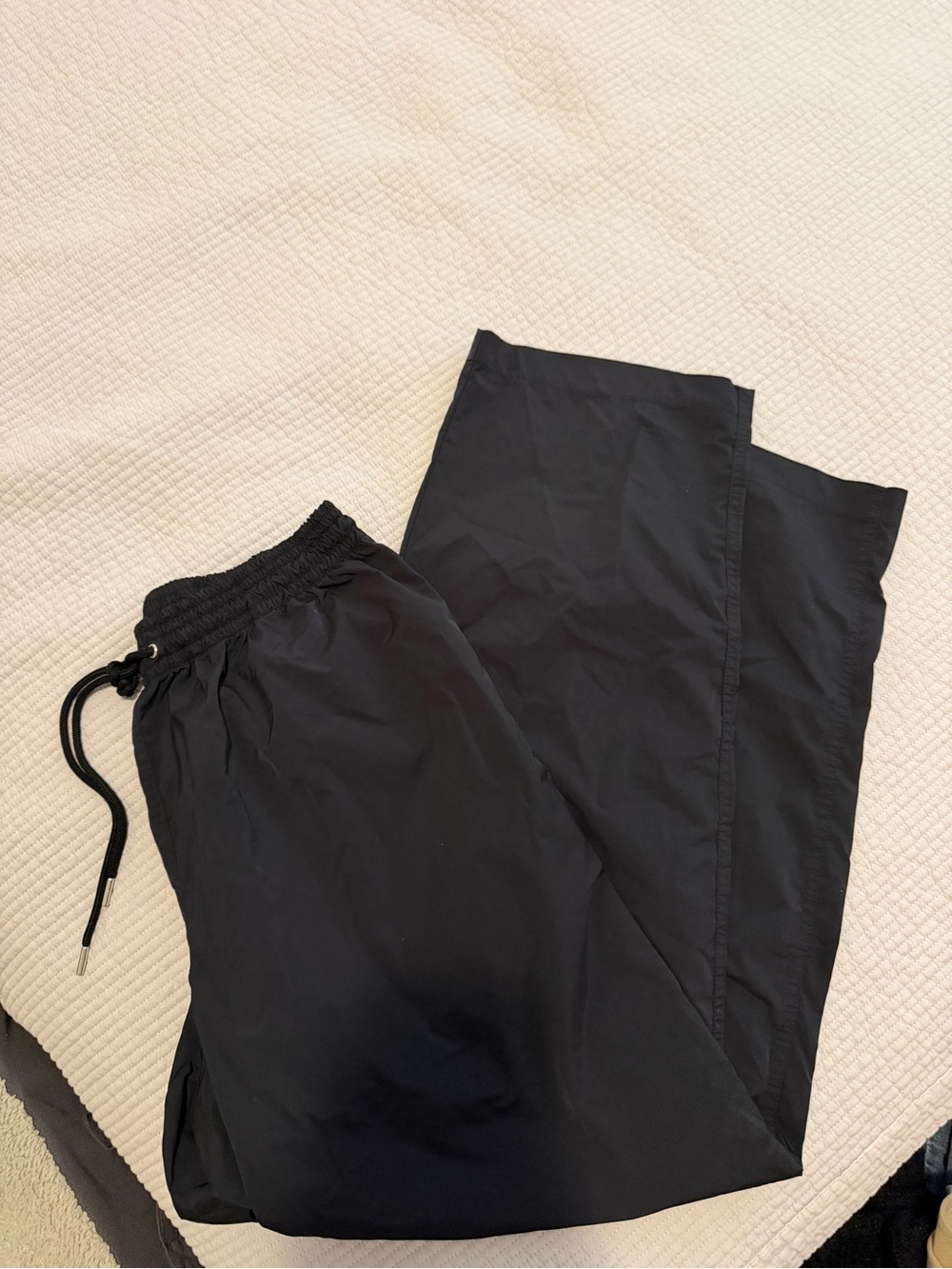 Aritzia Black Elastic Waist Jogger Pants